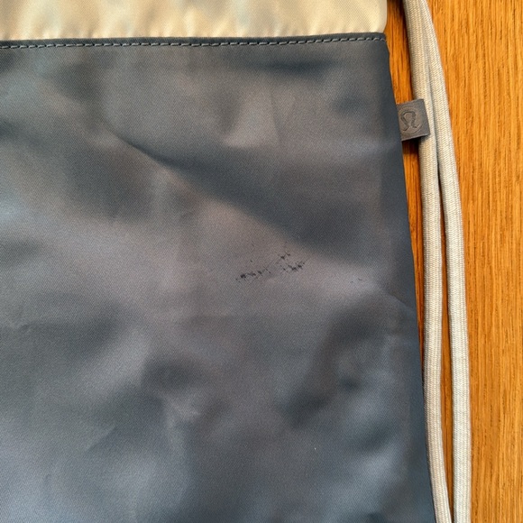 Lululemon Drawstring Backpack - Picture 3 of 6